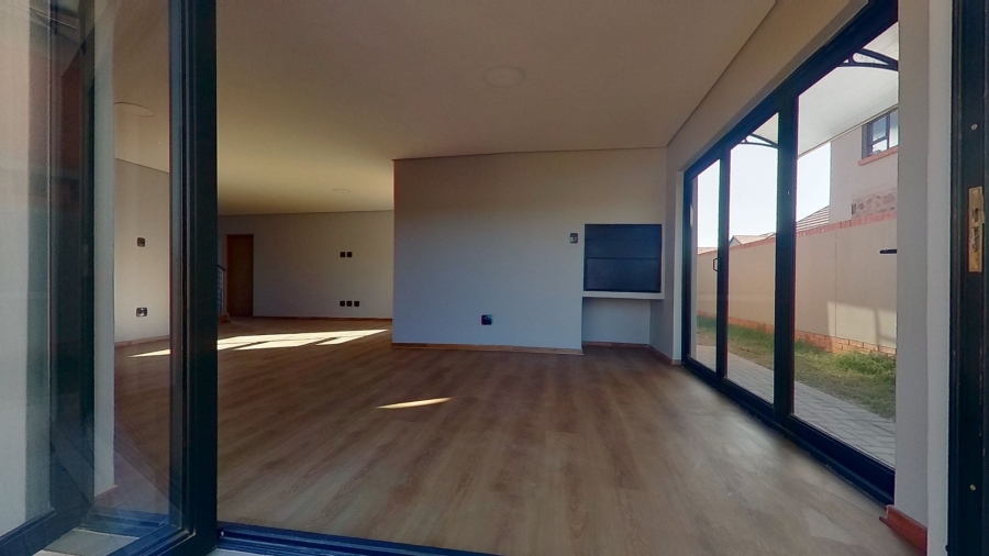 3 Bedroom Property for Sale in Somerton Estate Free State